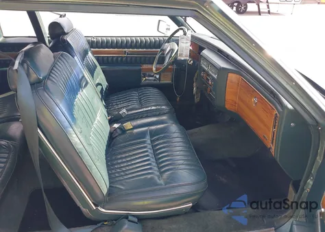 1981 Cadillac Deville z USA, uszkodzony, nr VIN 1G6AD4790B9105157